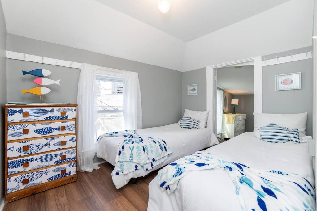Hampton Beach Hideaway I view 3