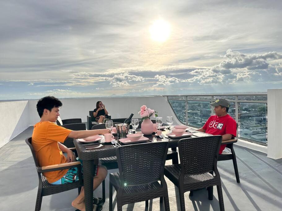 Analiza Penthouse Azure North