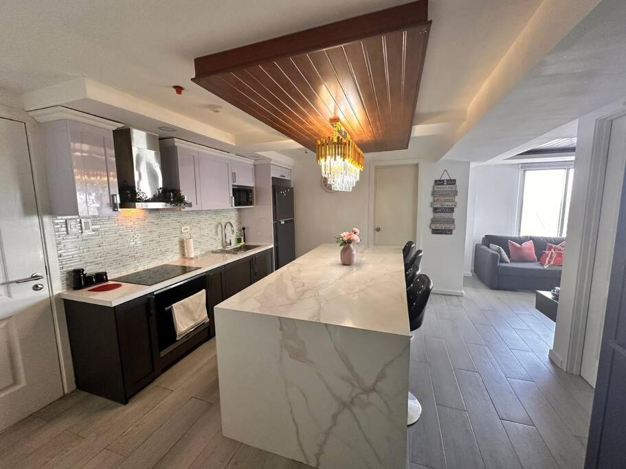 Analiza Penthouse Azure North