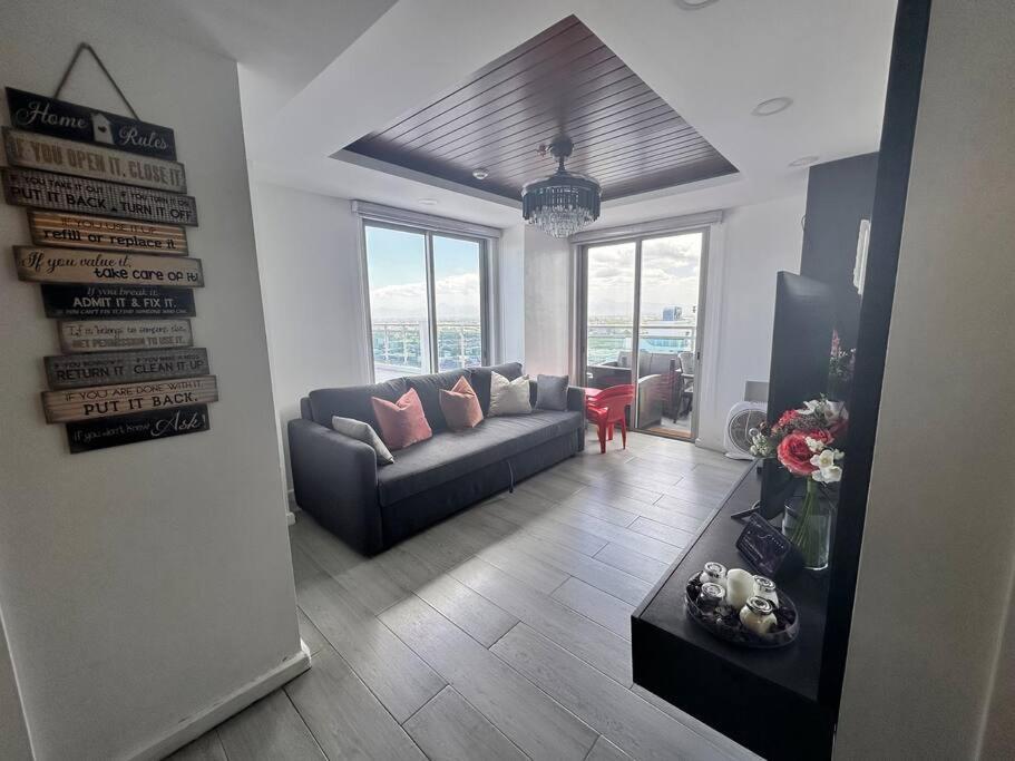 Analiza Penthouse Azure North