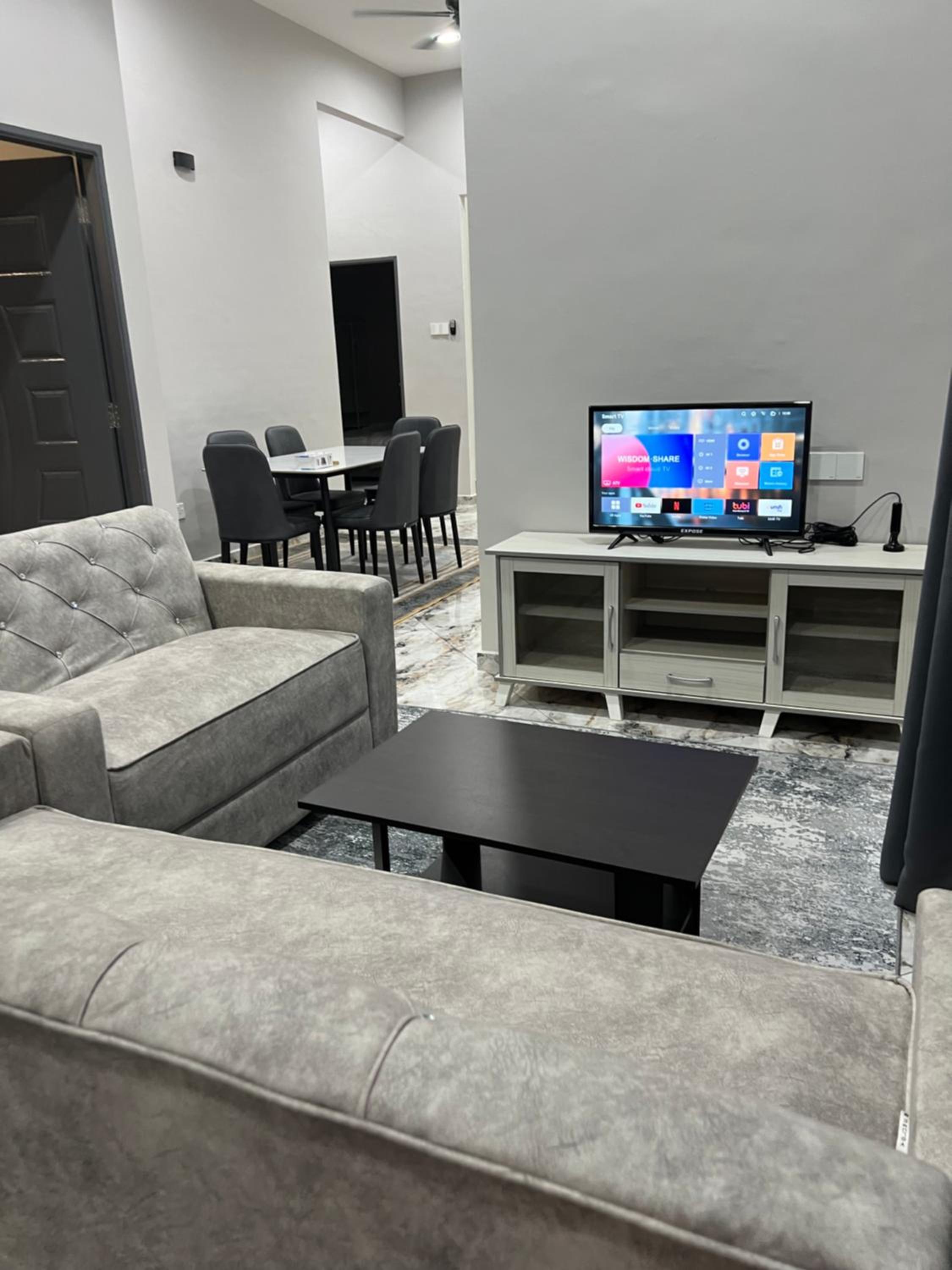 ARZ HomeStay Unit B photo 1