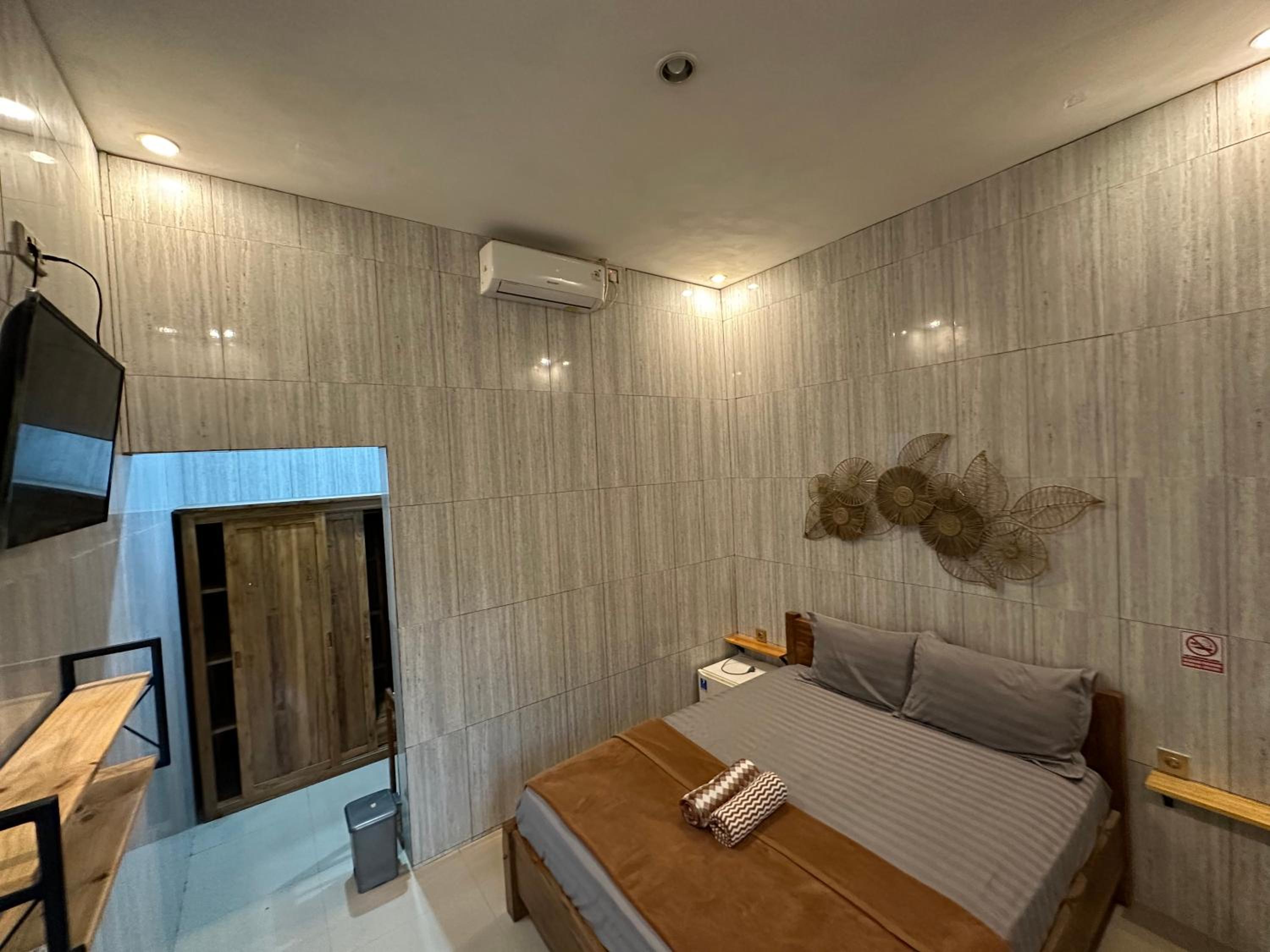 Kubu Alvian Guest House