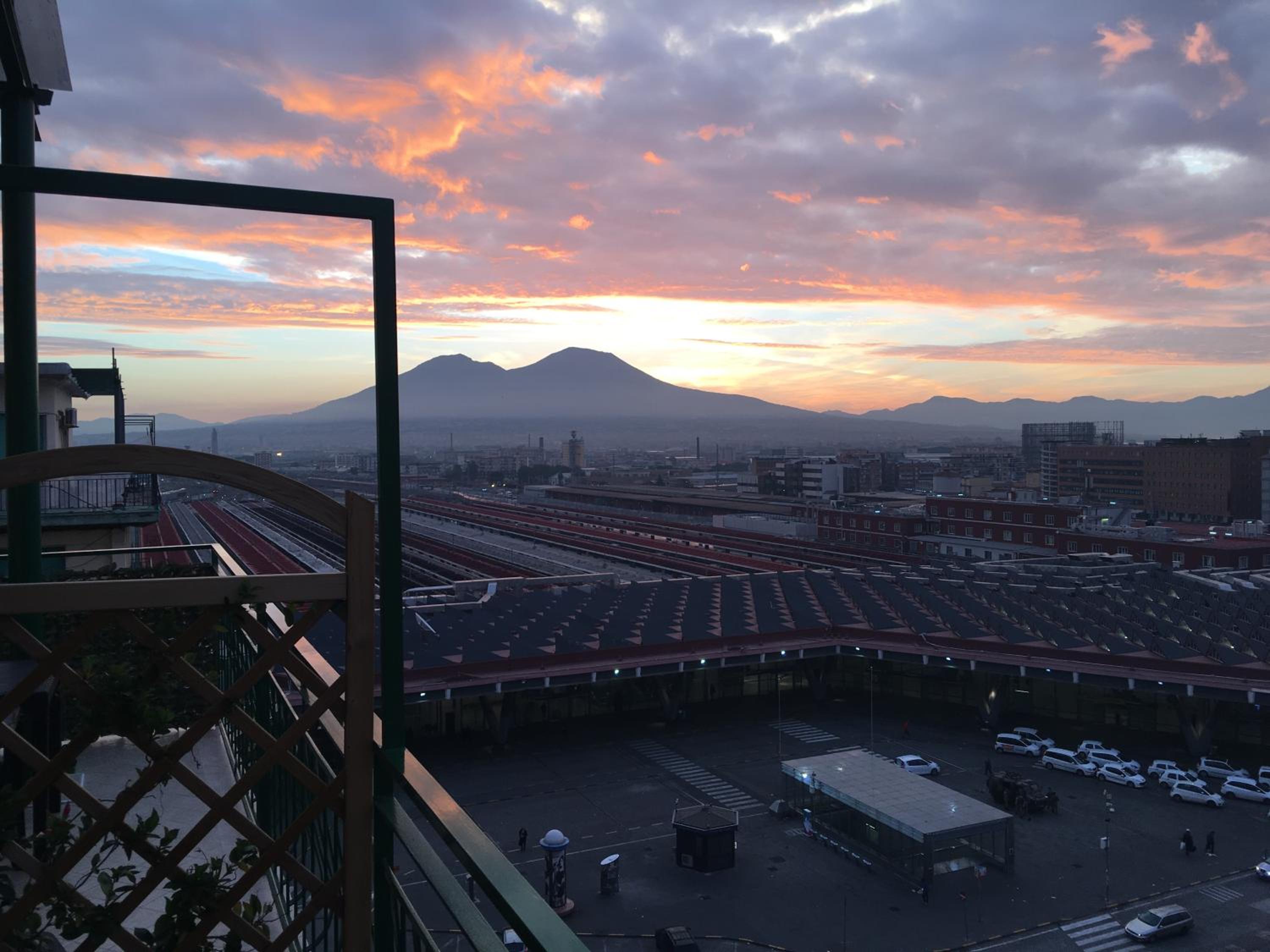 Top Floor Rentrooms Napoli