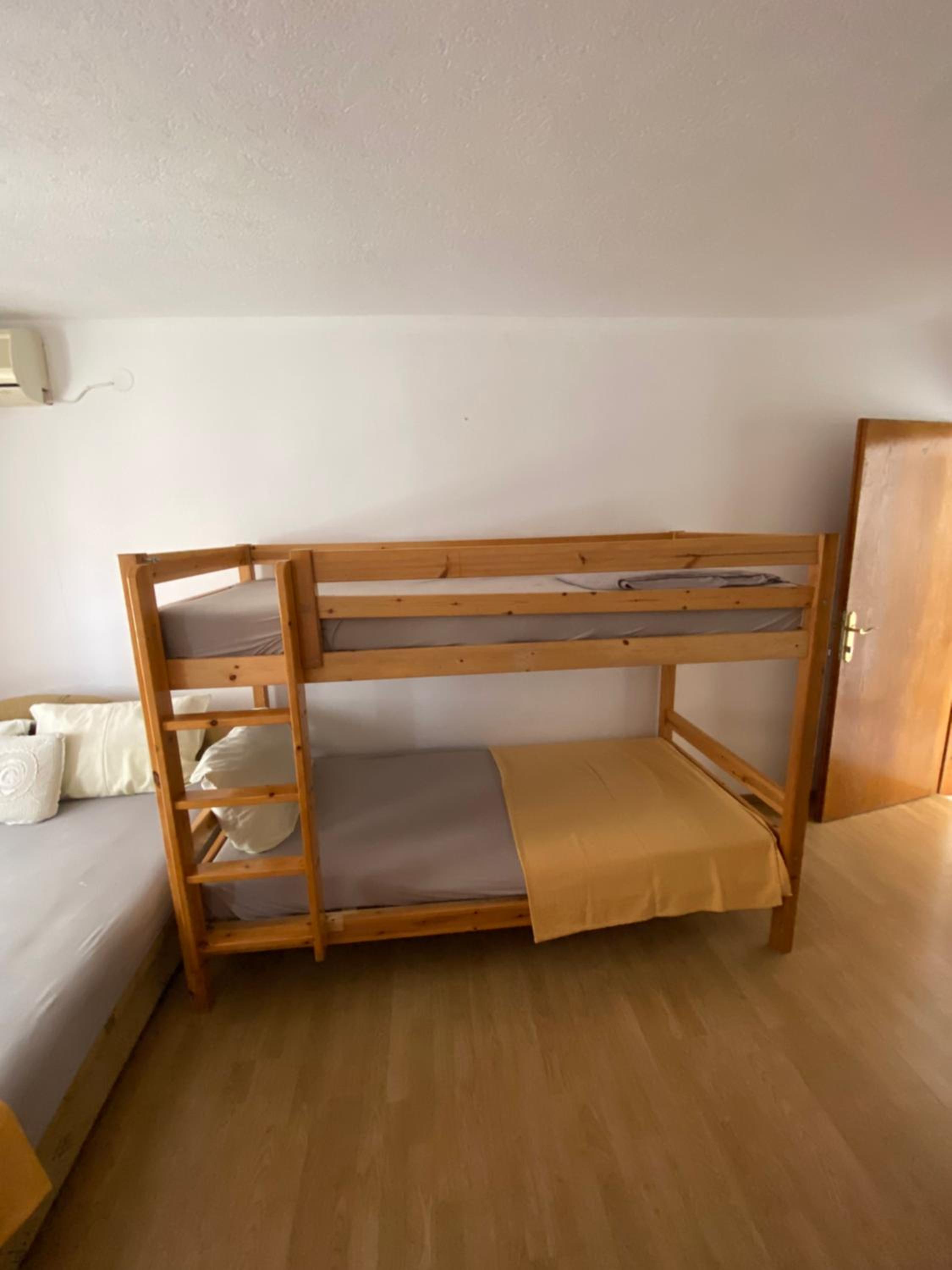 Apartmani Adelina