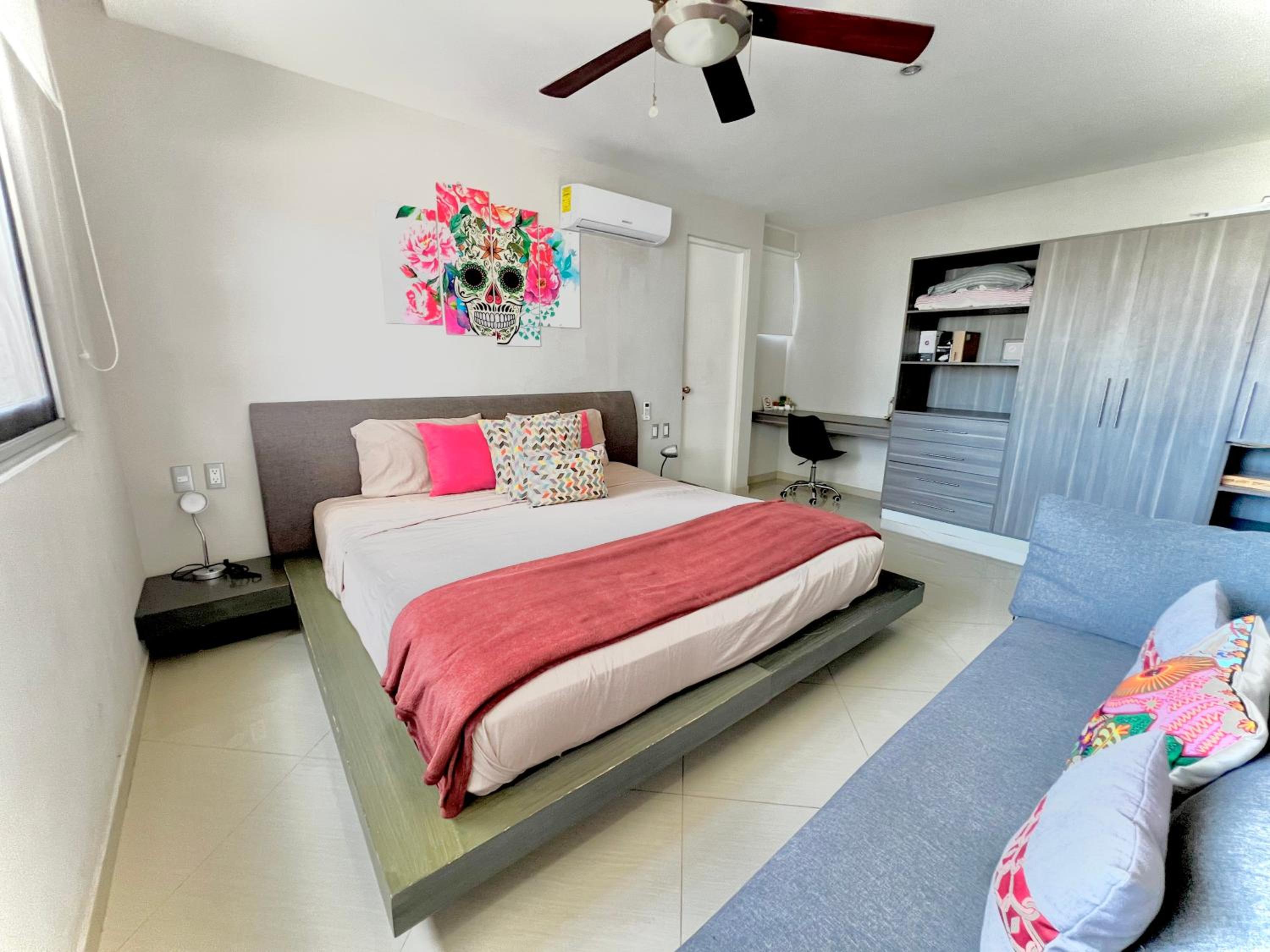 Playa Centro Rooftop Apartments & Studios