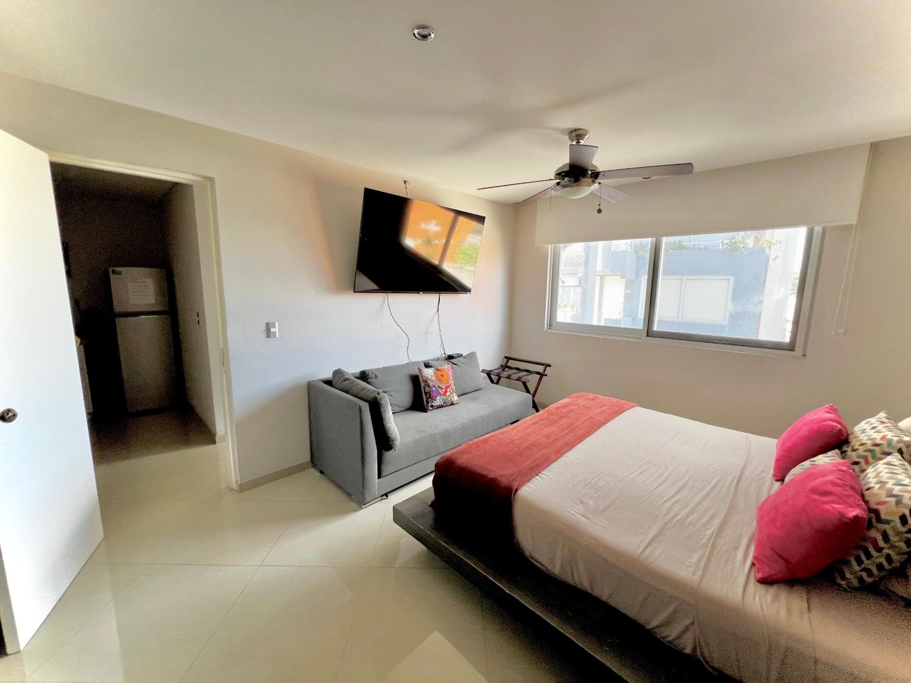 Playa Centro Rooftop Apartments & Studios