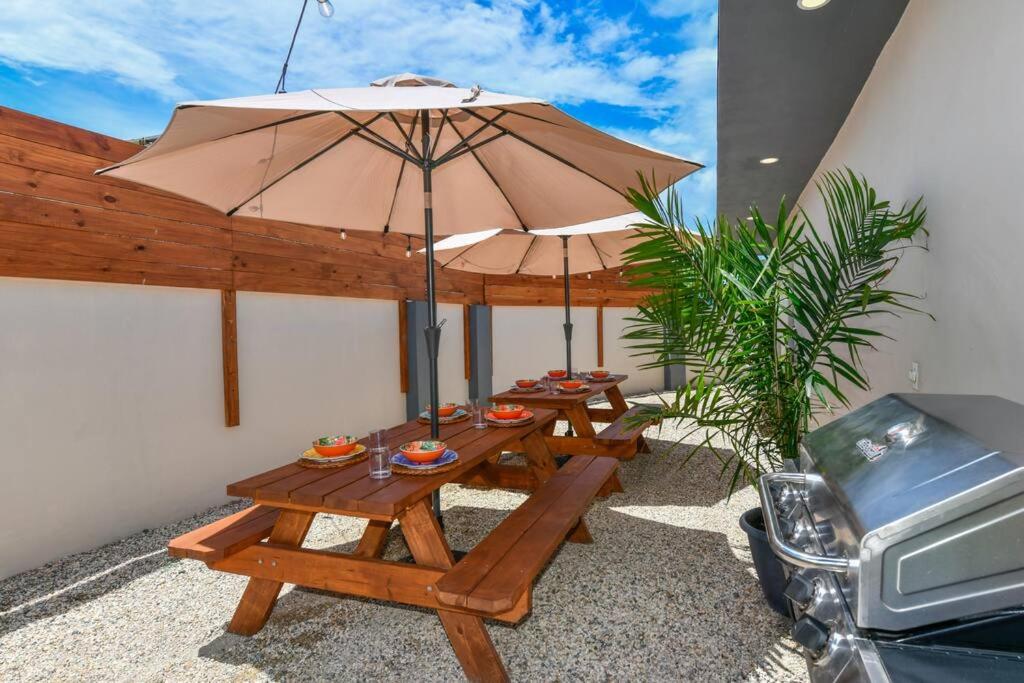 One Happy Getaway on One Happy Island