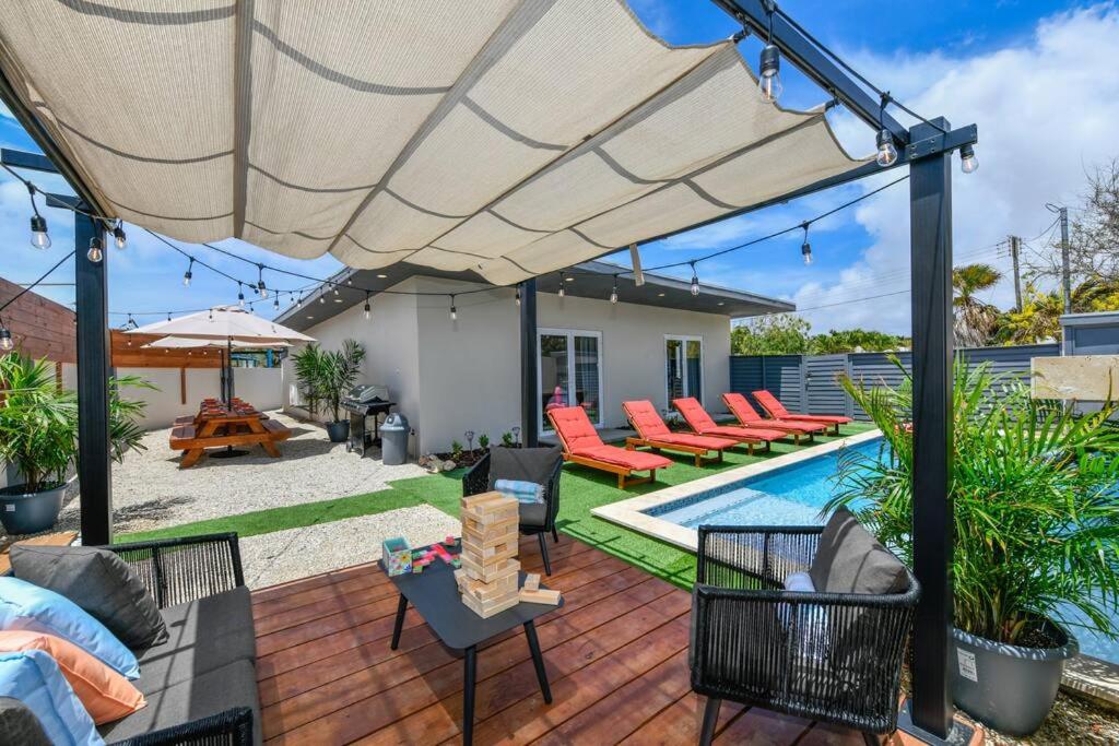 One Happy Getaway on One Happy Island