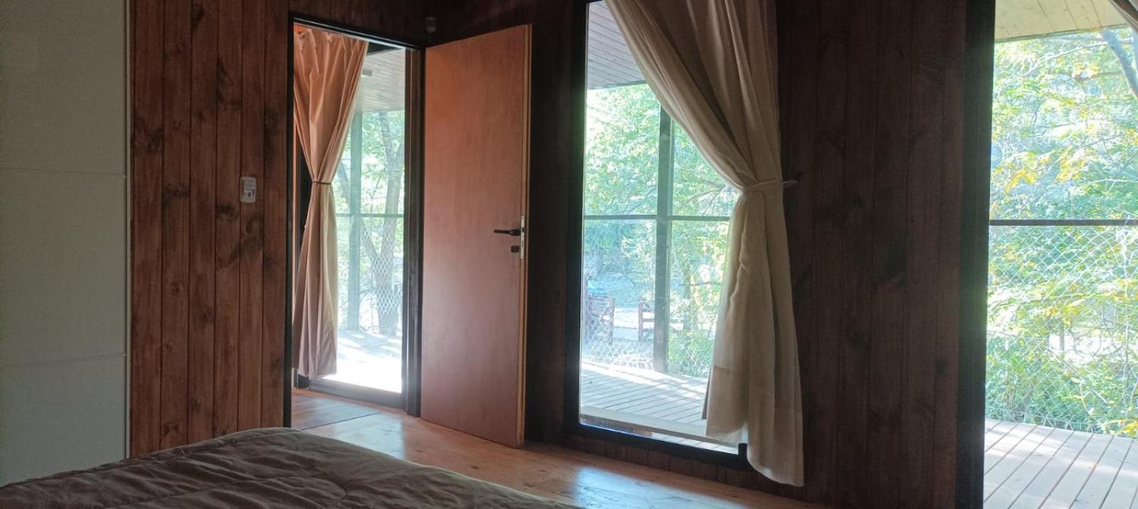 Casita en el río, Mayu Sumaj