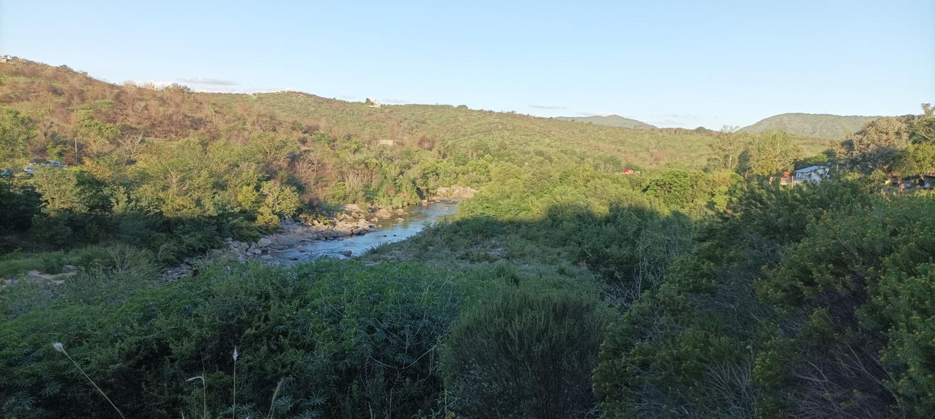Casita en el río, Mayu Sumaj