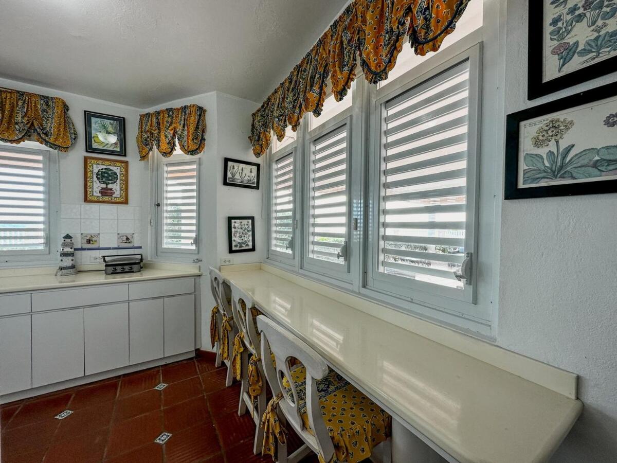 La Rinconada Beachfront Retreat