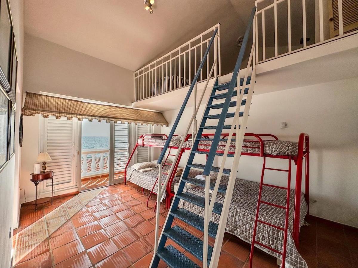 La Rinconada Beachfront Retreat