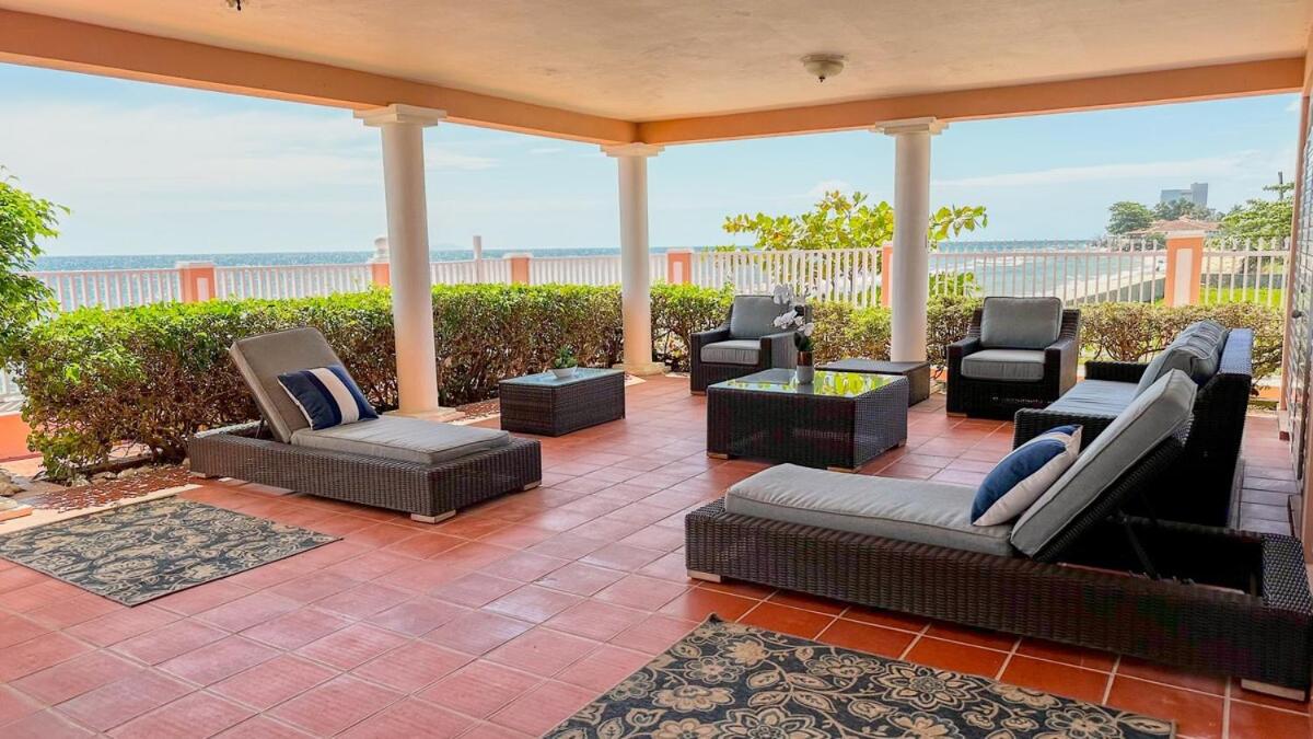 La Rinconada Beachfront Retreat