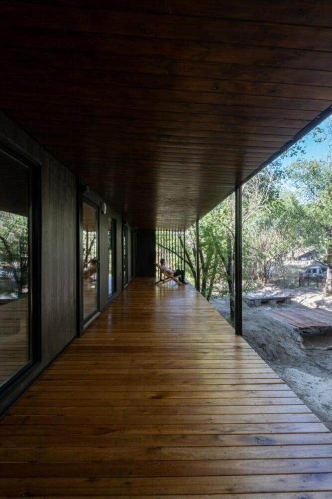 Casita en el río, Mayu Sumaj