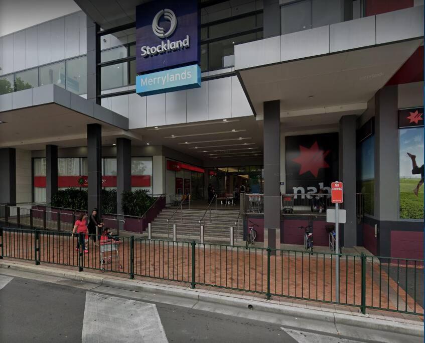 Modern Luxury 3 Bedrm Apt Close to Parramatta, CBD