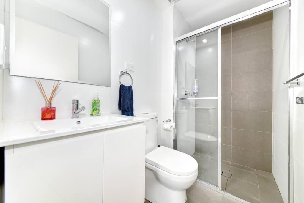 Modern Luxury 3 Bedrm Apt Close to Parramatta, CBD