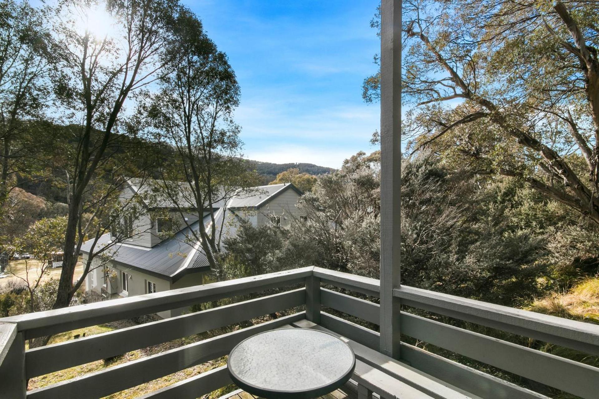 Hotel Magpies Nest - Image 1