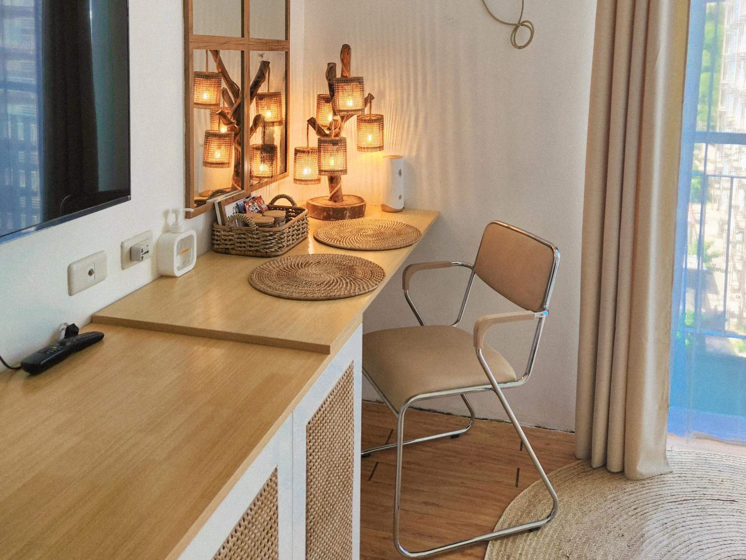 The Traveler's Haven Airbnb view 3