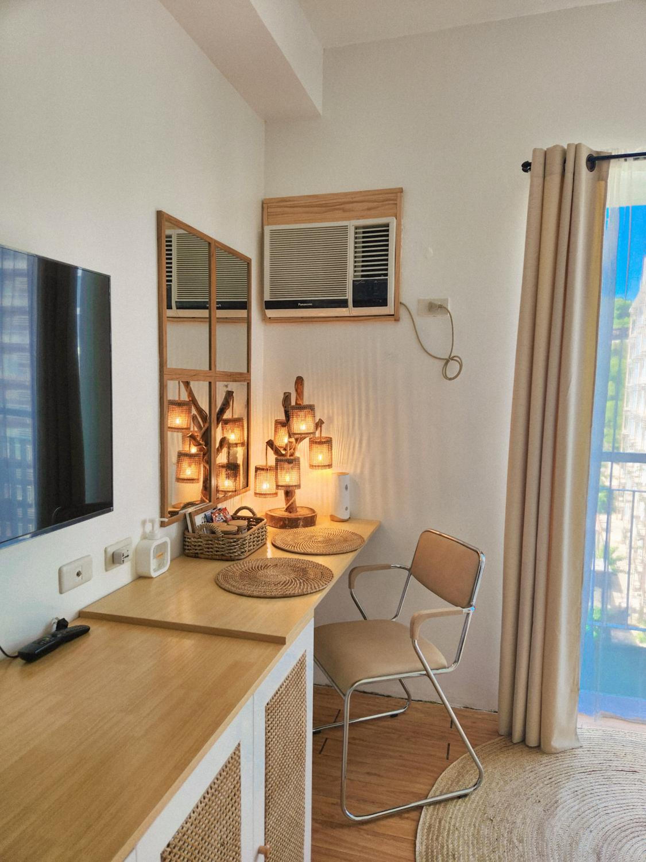 The Traveler's Haven Airbnb view 2