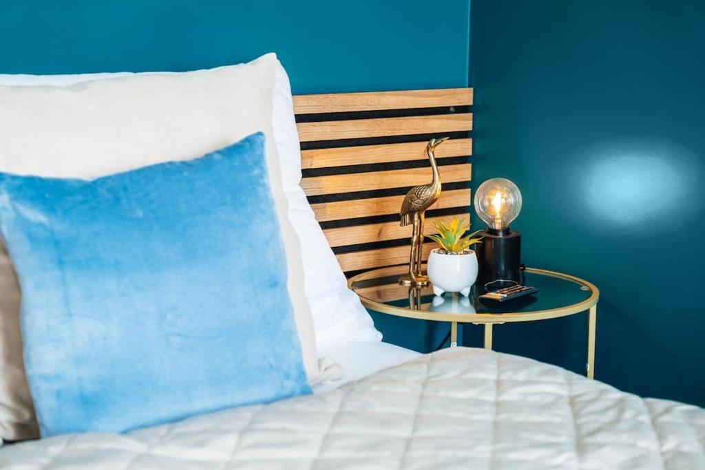 Cavallo Romantic Penthouse Studio City Center