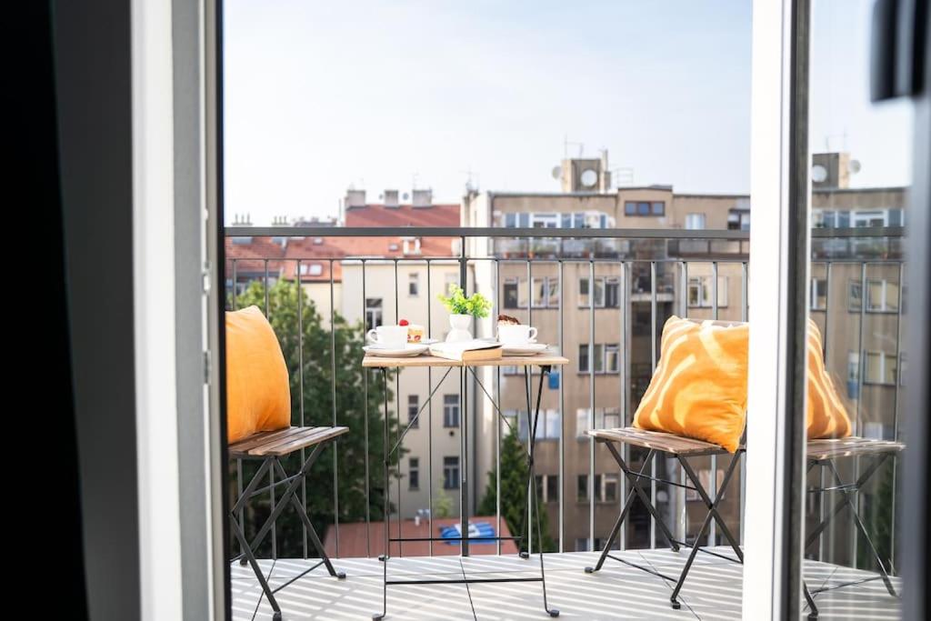 Cavallo Romantic Penthouse Studio City Center