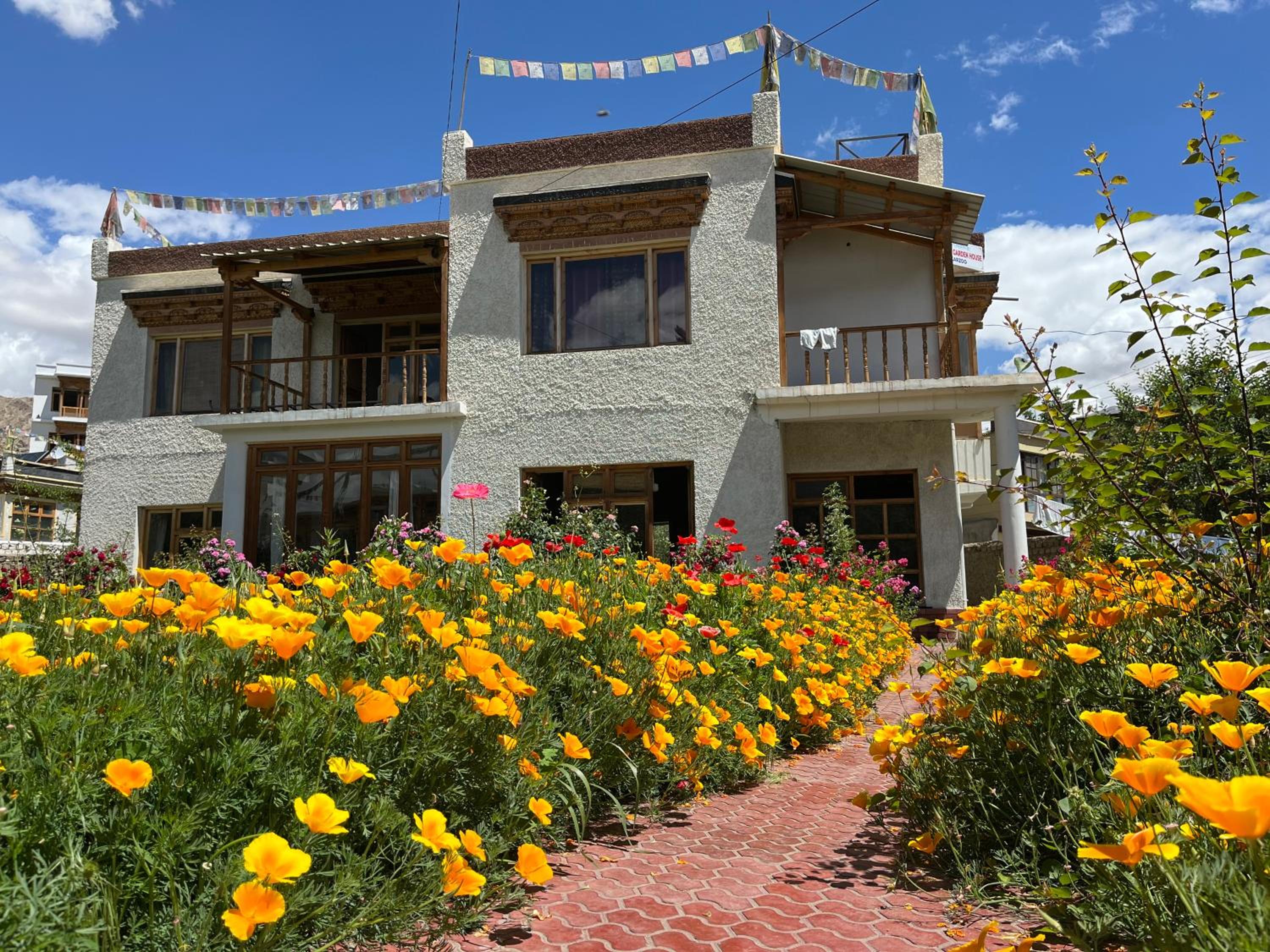 Chakzot garden house