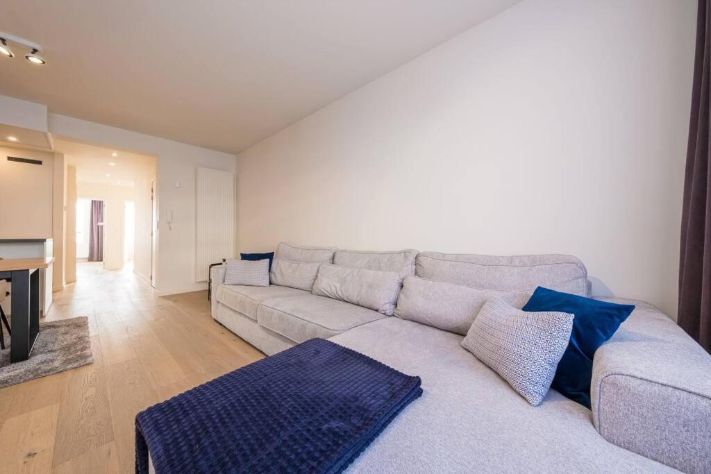 Renovated 2-Bedroom Apartment in Oostende