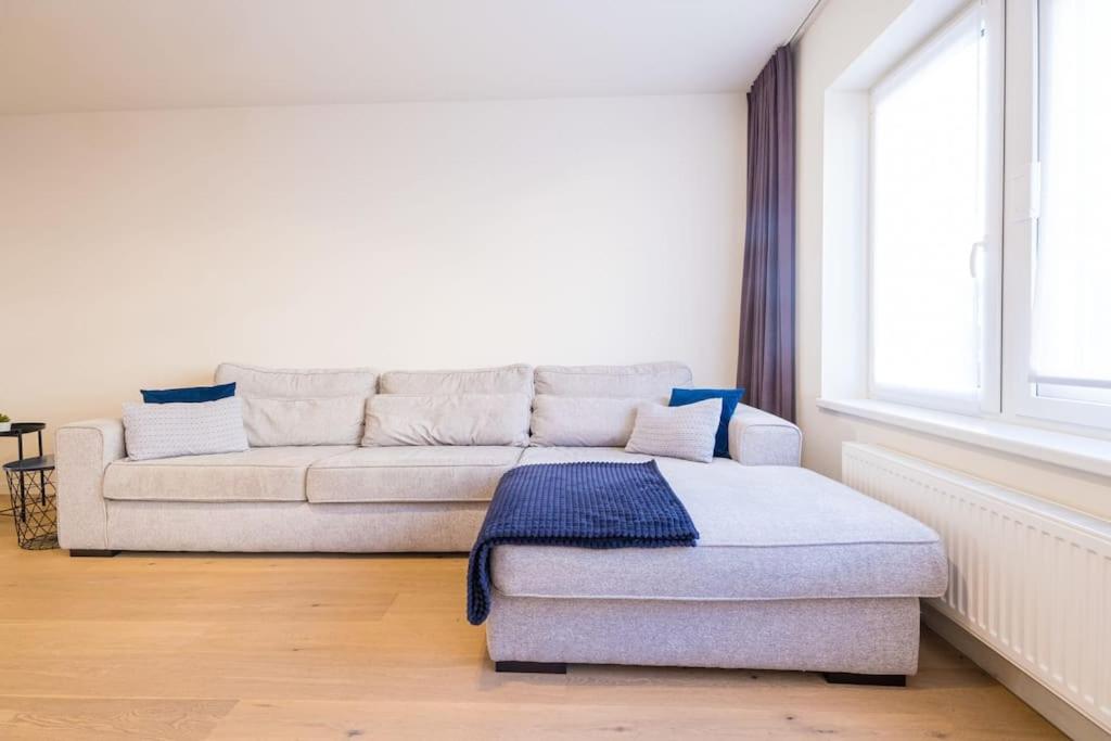 Renovated 2-Bedroom Apartment in Oostende