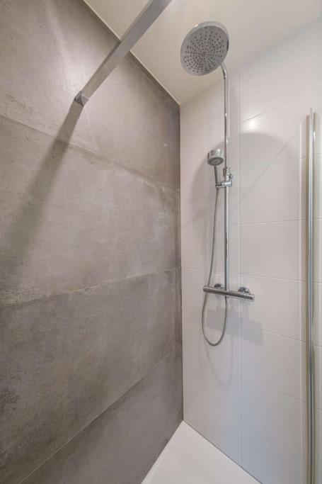 Renovated 2-Bedroom Apartment in Oostende