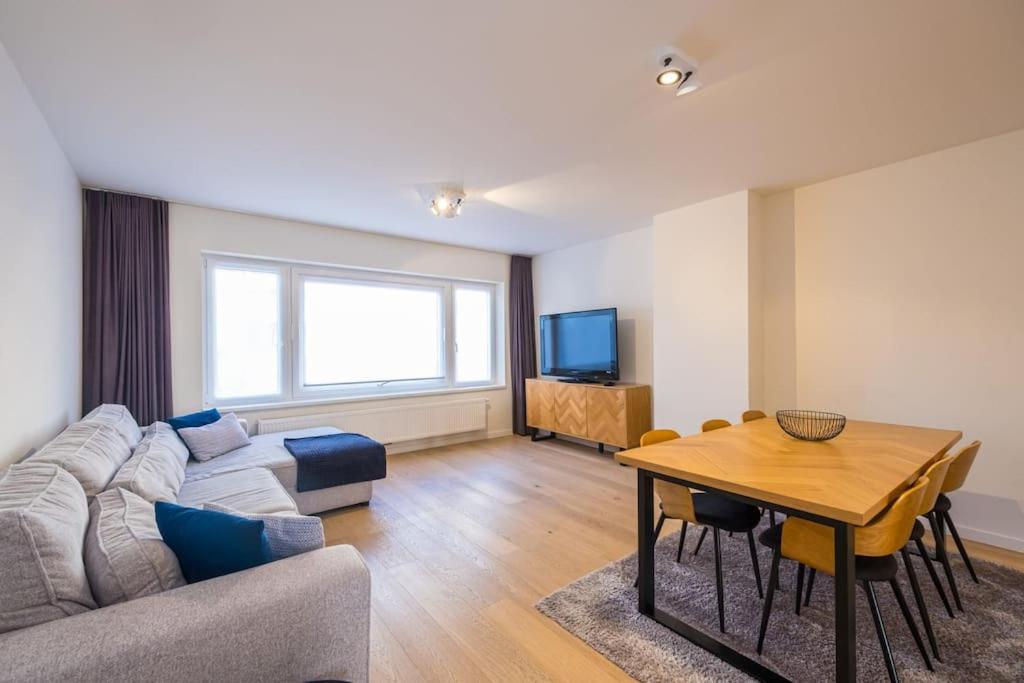 Renovated 2-Bedroom Apartment in Oostende