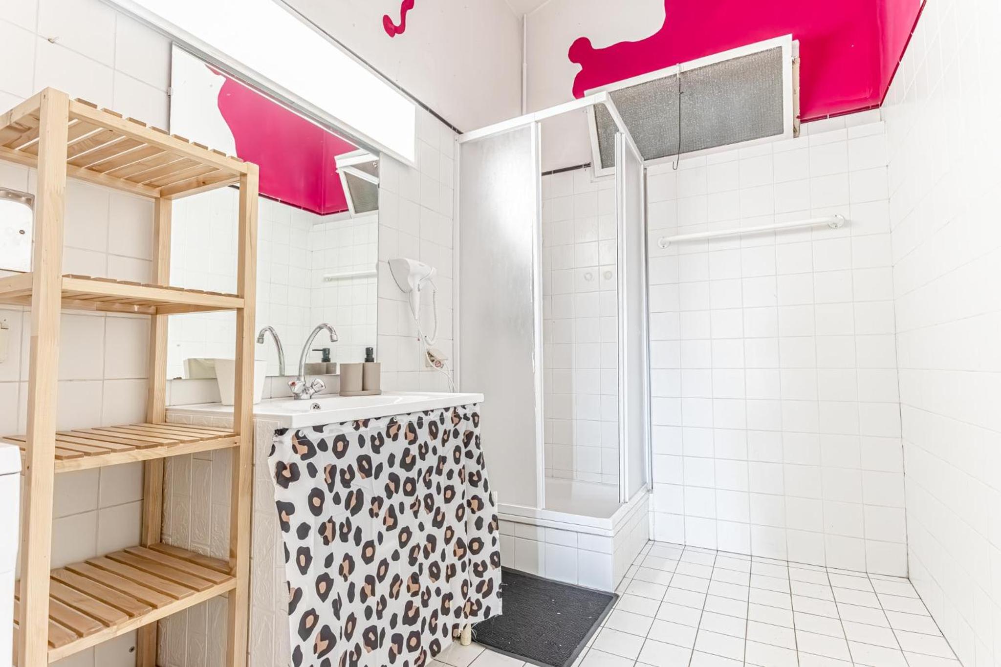Modern Private Rooms in the Heart of Vienna City