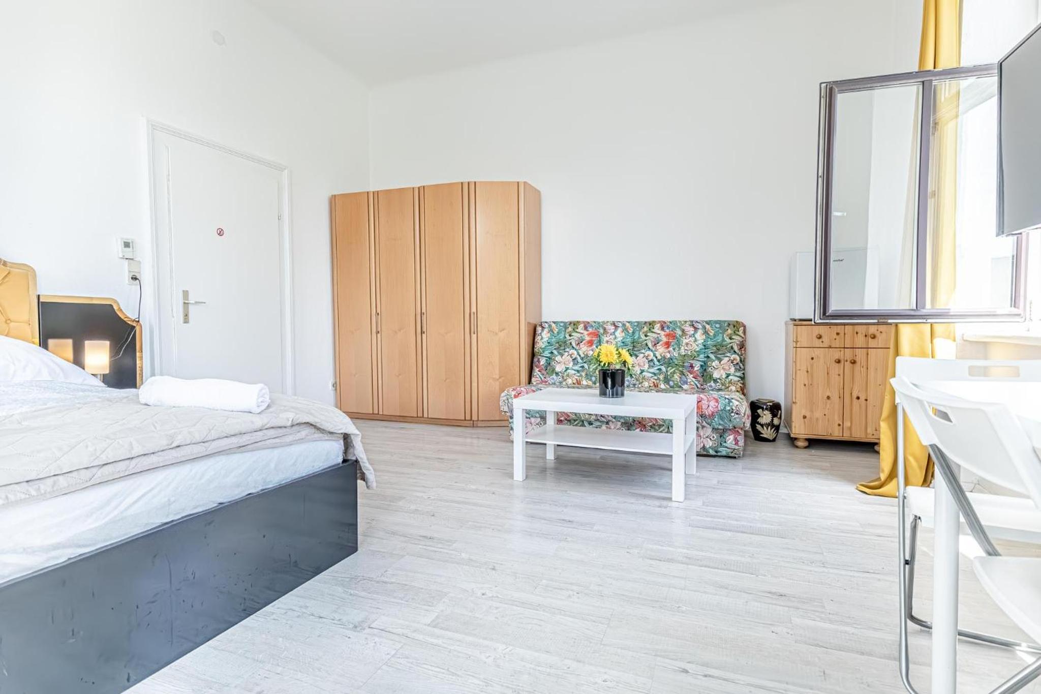 Modern Private Rooms in the Heart of Vienna City