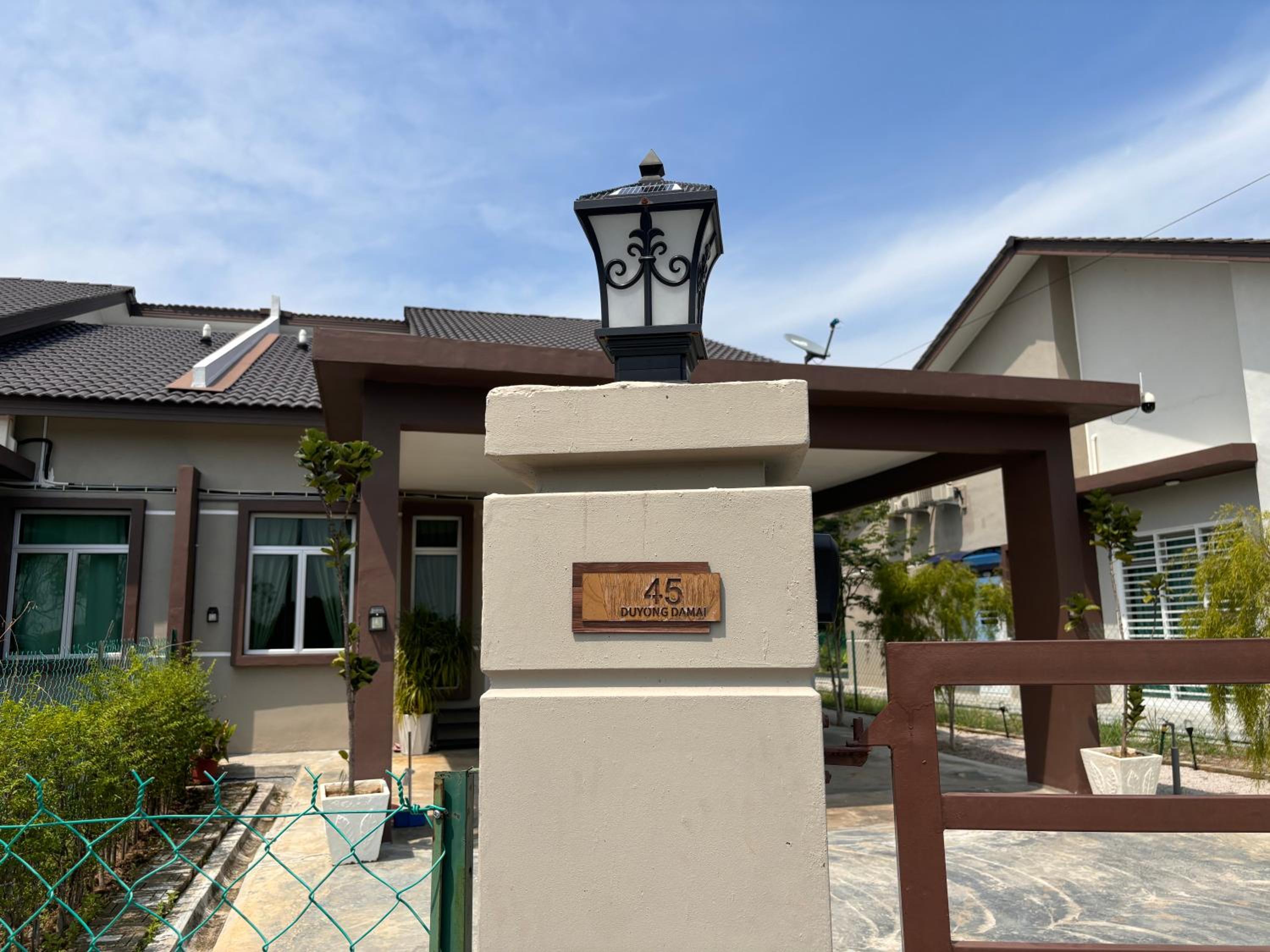 Duyong Damai Homestay by KOWBMAS photo 2