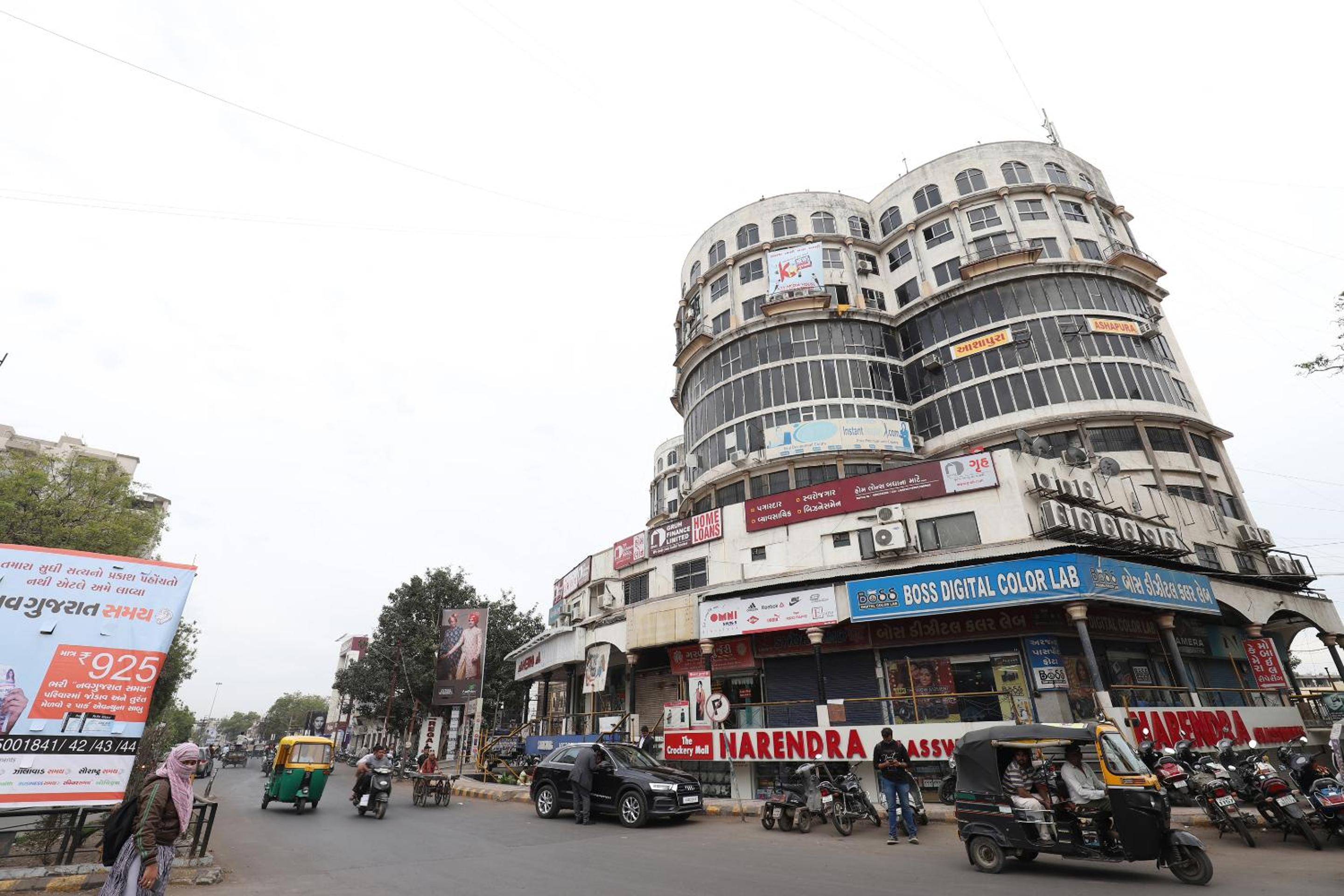 Hotel Nova Cross Road view 3