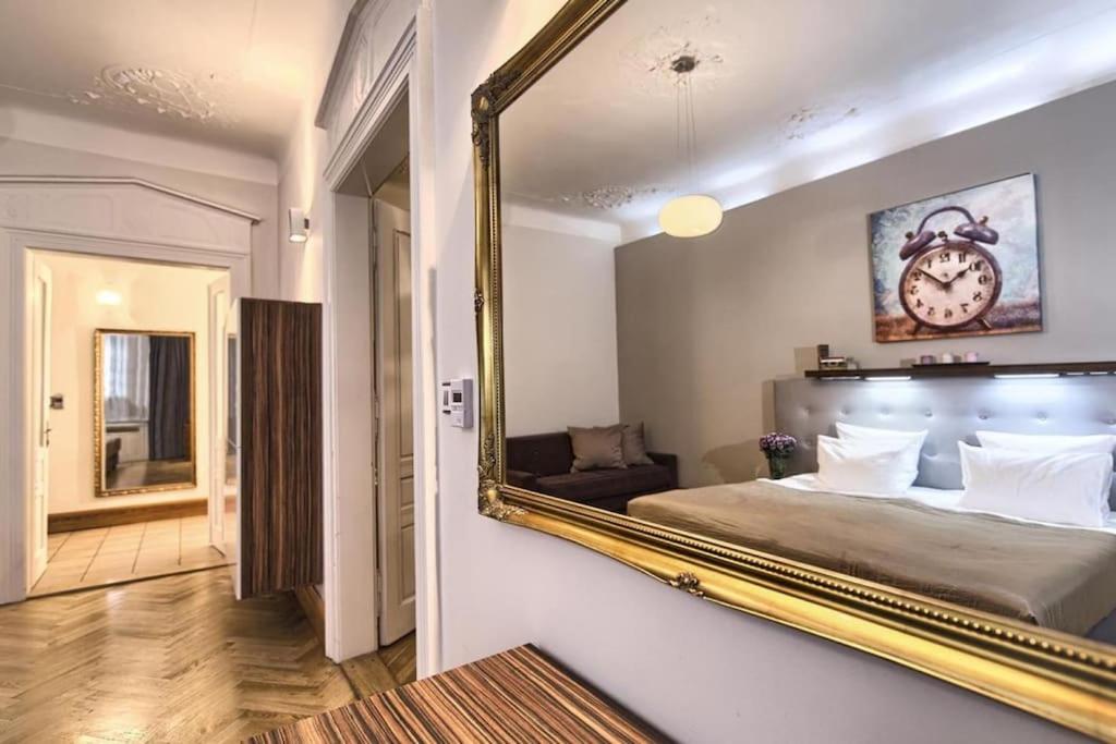 Heritage Haven Charming 3BR City Center
