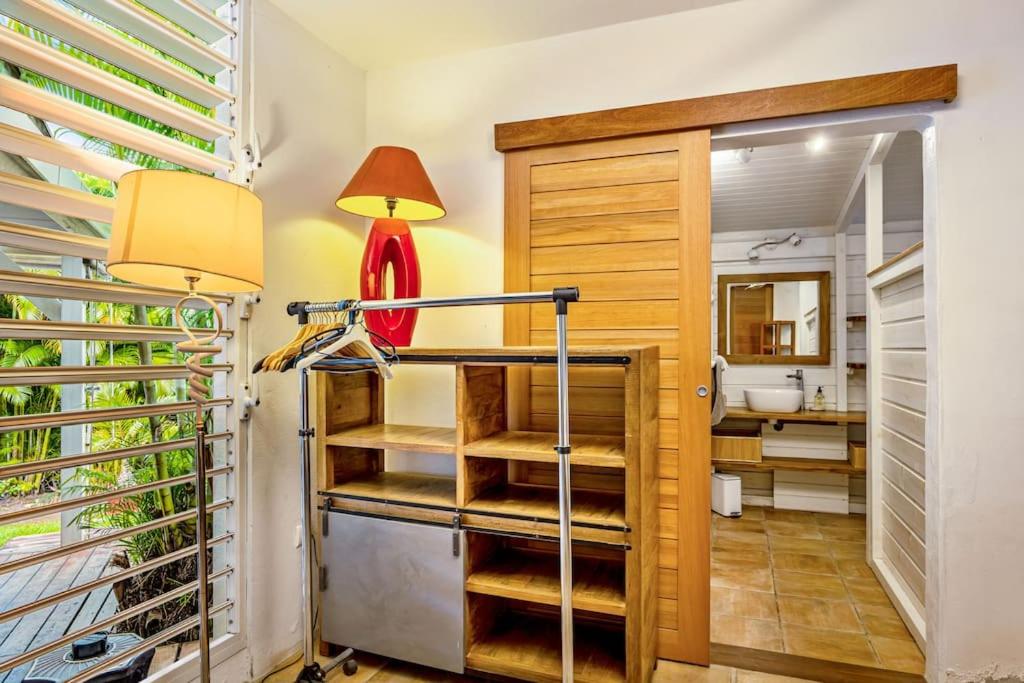 Belle villa de charme bioclimatique à DESHAIES