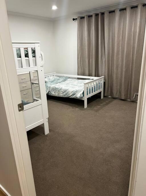 Family home- close to Knox City & Dandenong Ranges