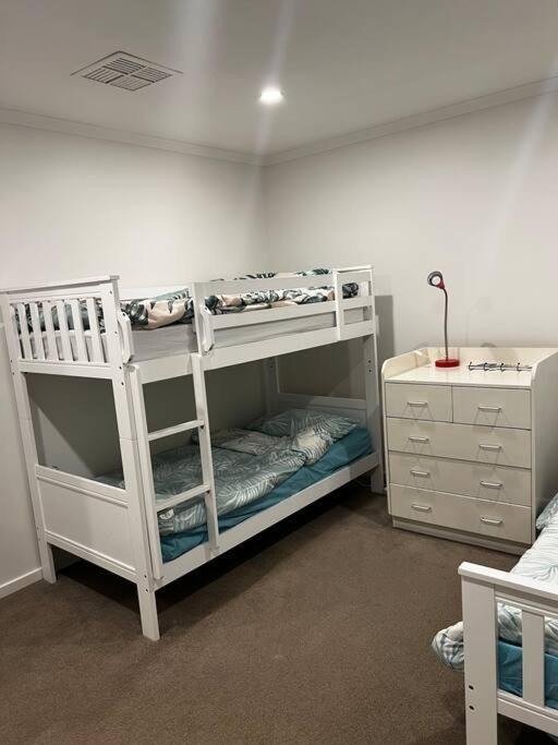 Family home- close to Knox City & Dandenong Ranges