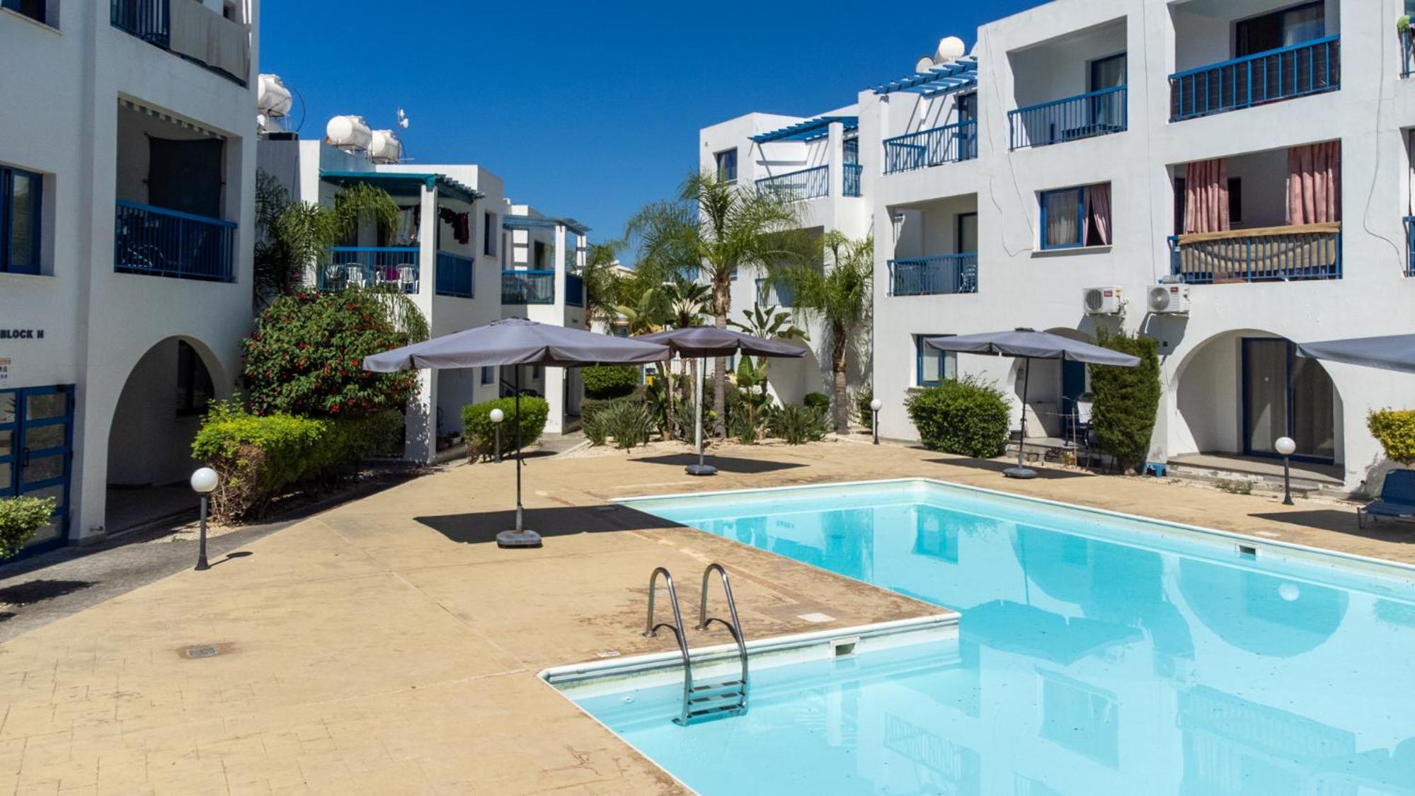 Diana Oasis 1B, Pool, Center Paphos