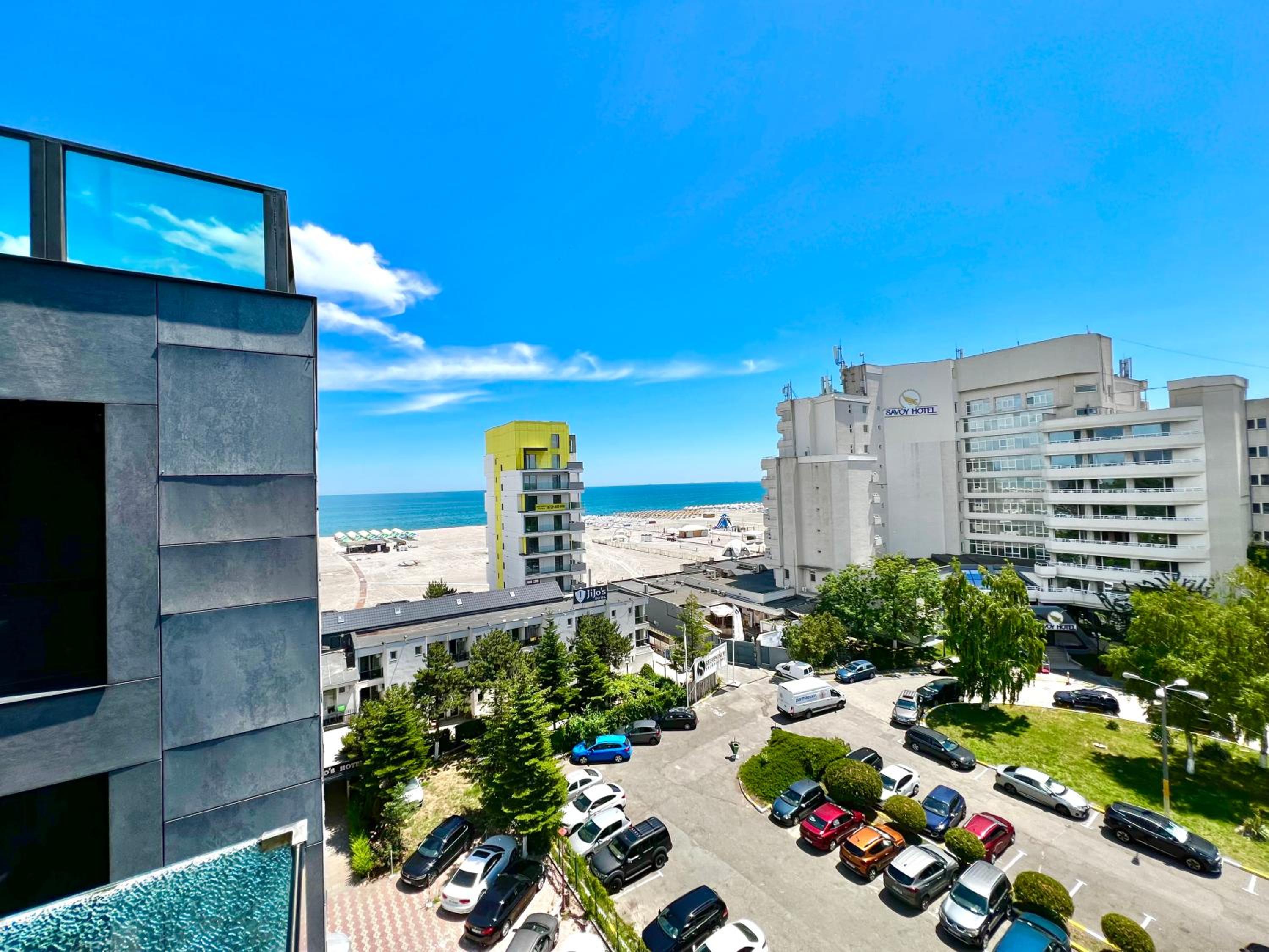 Blue Bike Seaview Apartment & Penthouse