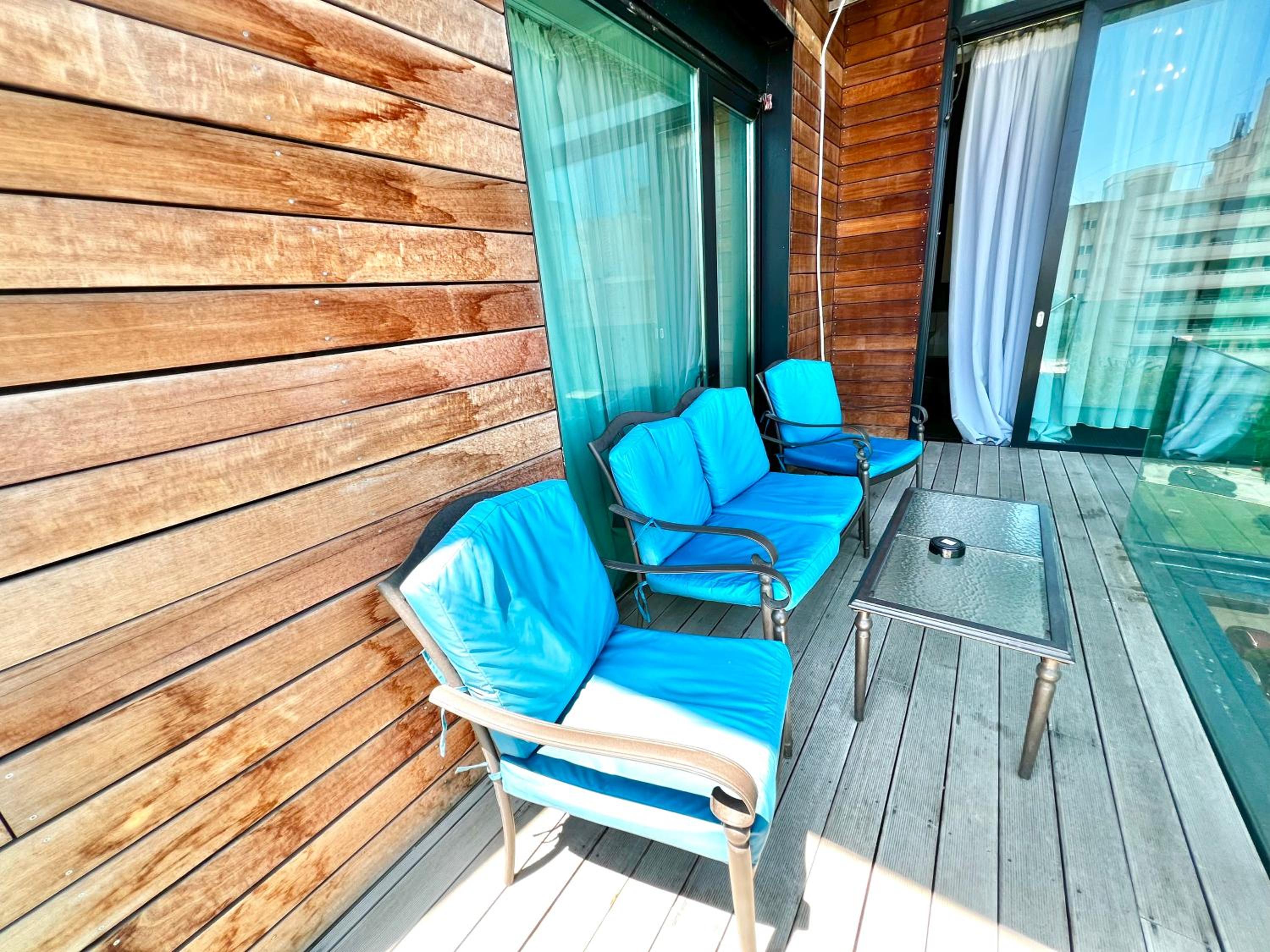 Blue Bike Seaview Apartment & Penthouse