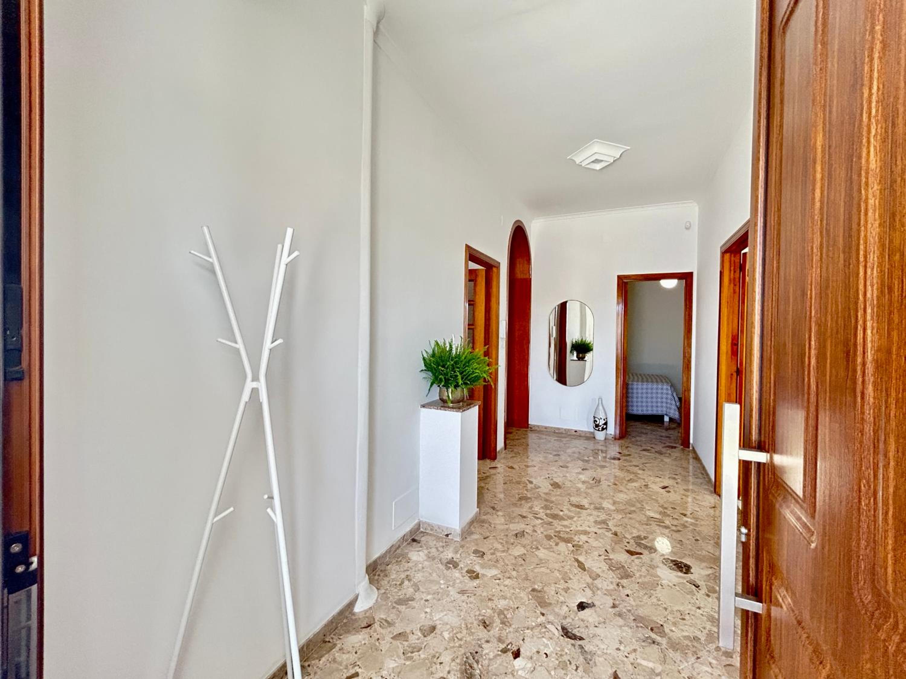 Villa Sole near the sandy beach, parking & wifi photo 2