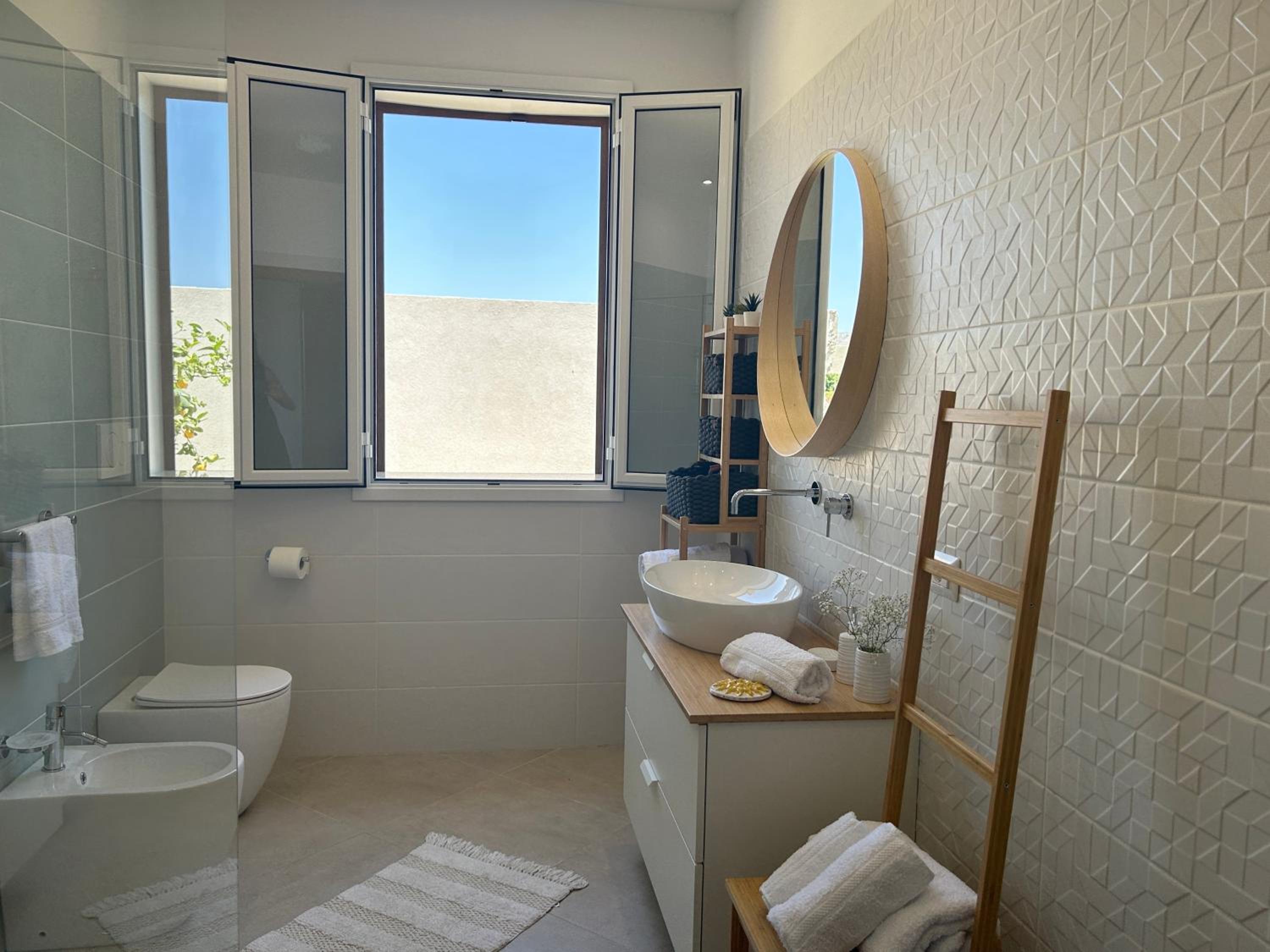 Villa Sole near the sandy beach, parking & wifi photo 4