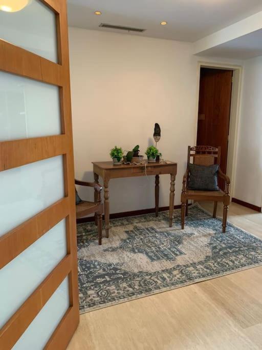 Murano Residence, an Oasis! view 5