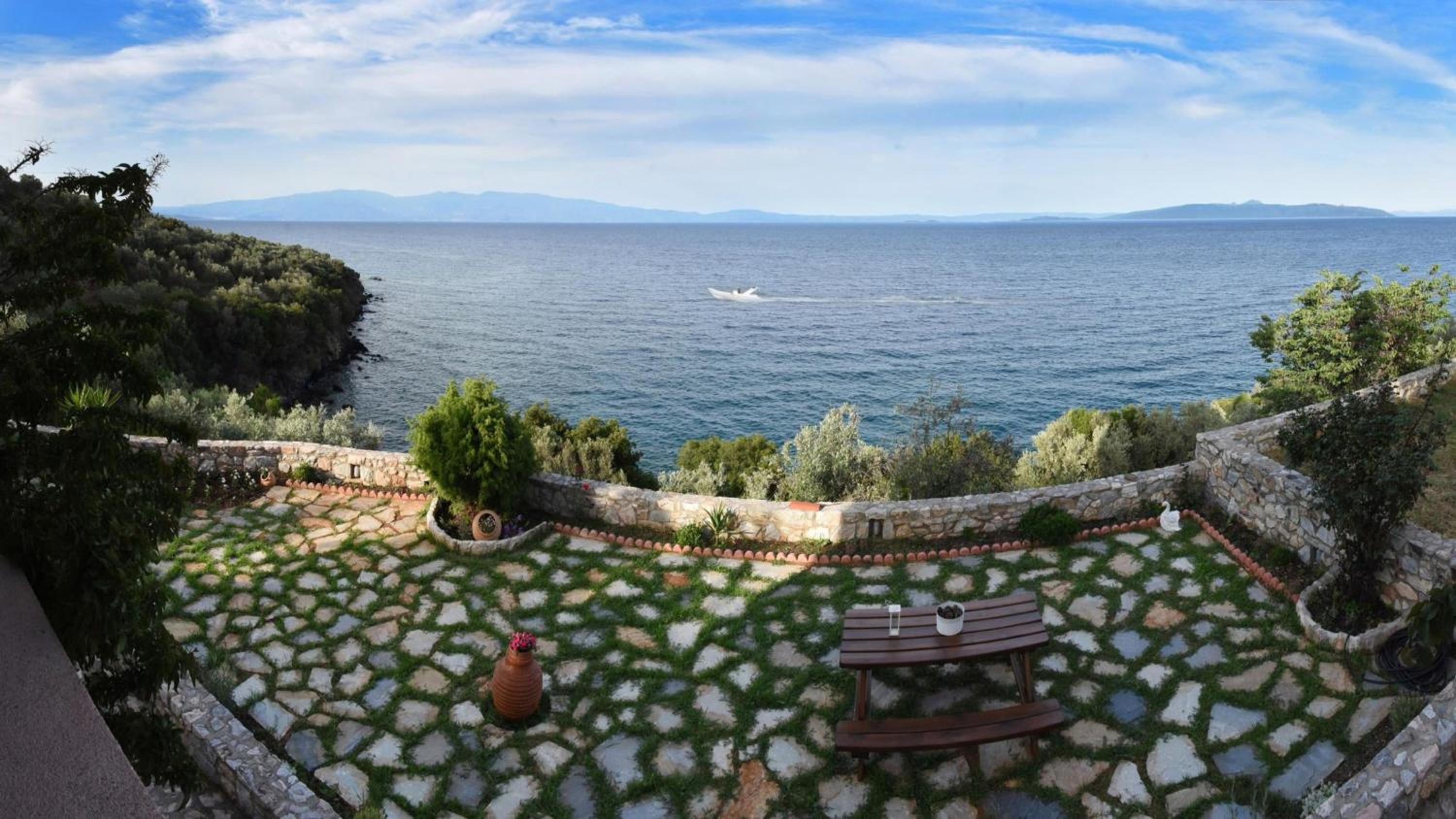 Goddesses Villa 1 in Nies view 2