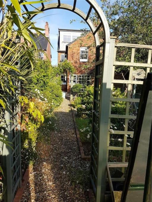 Stunning, newly renovated, Edwardian townhouse view 4