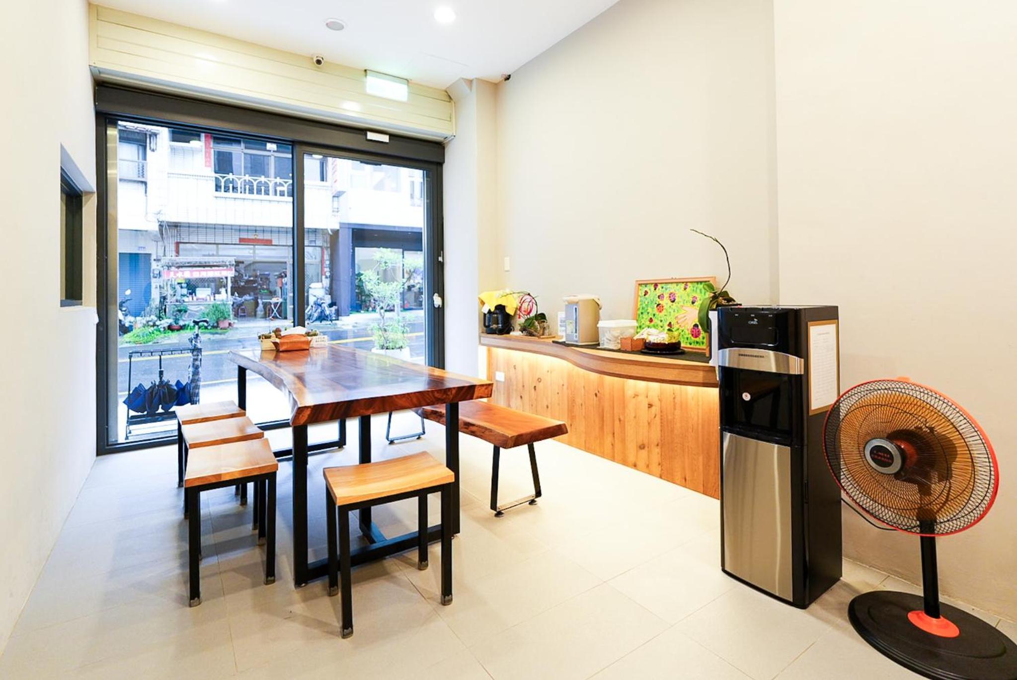 Zhaohong homestay