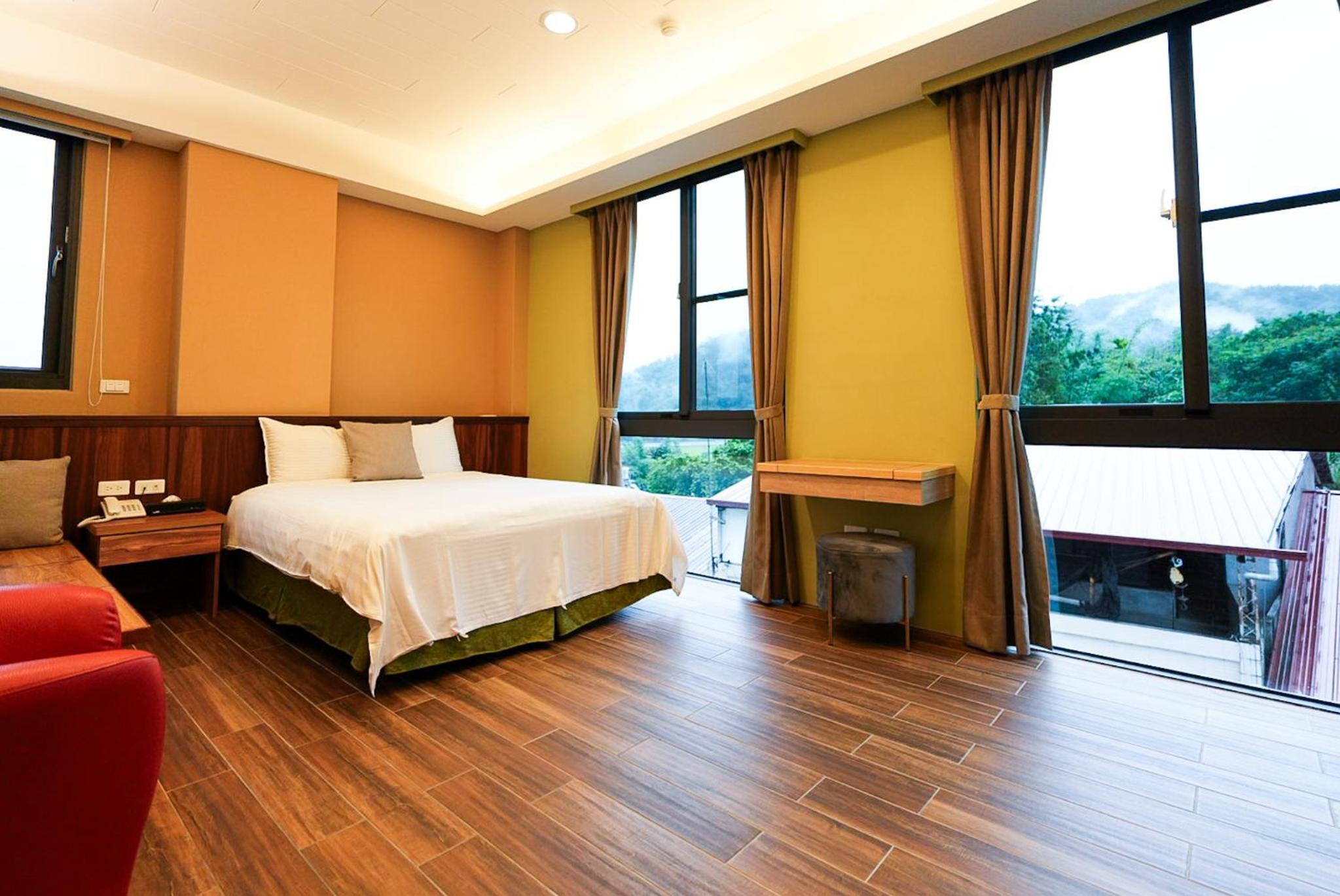 Zhaohong homestay