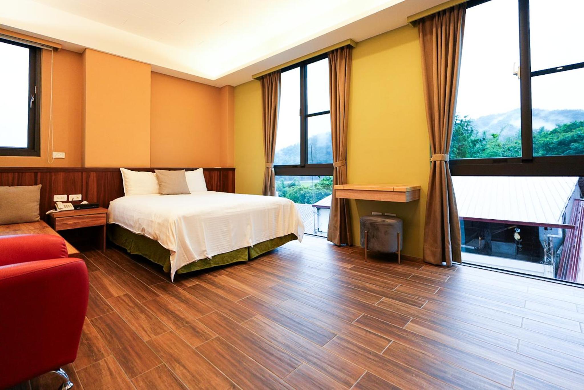 Zhaohong homestay