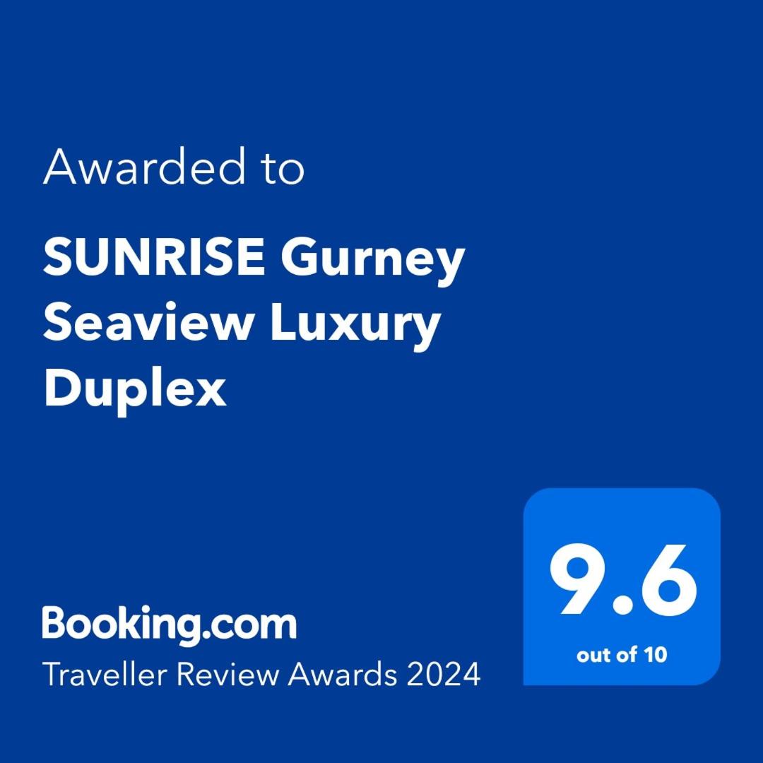 SUNRISE Gurney Seaview Luxury Duplex photo 8